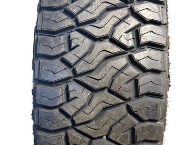 1 VENOM POWER TERRA HUNTER R/T+ BSW LT 35 12.5 24 116Q 12PLY RUGGED TERRAIN TIRE TVPRT21