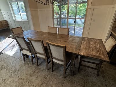 115" length Kitchen Tanle with 7 chairs. Excellent condition.