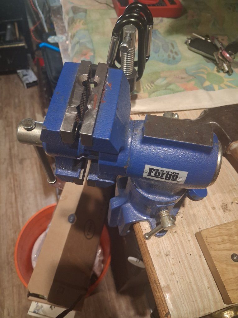 Multi-Purpose Bench Vise