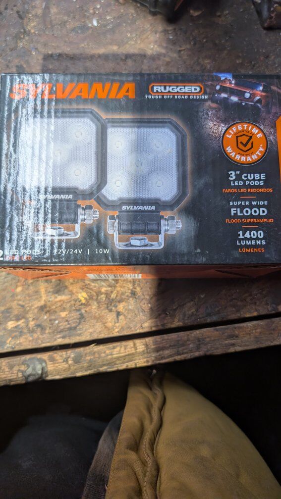 3 inch Led Cube lights/mounting brackets New