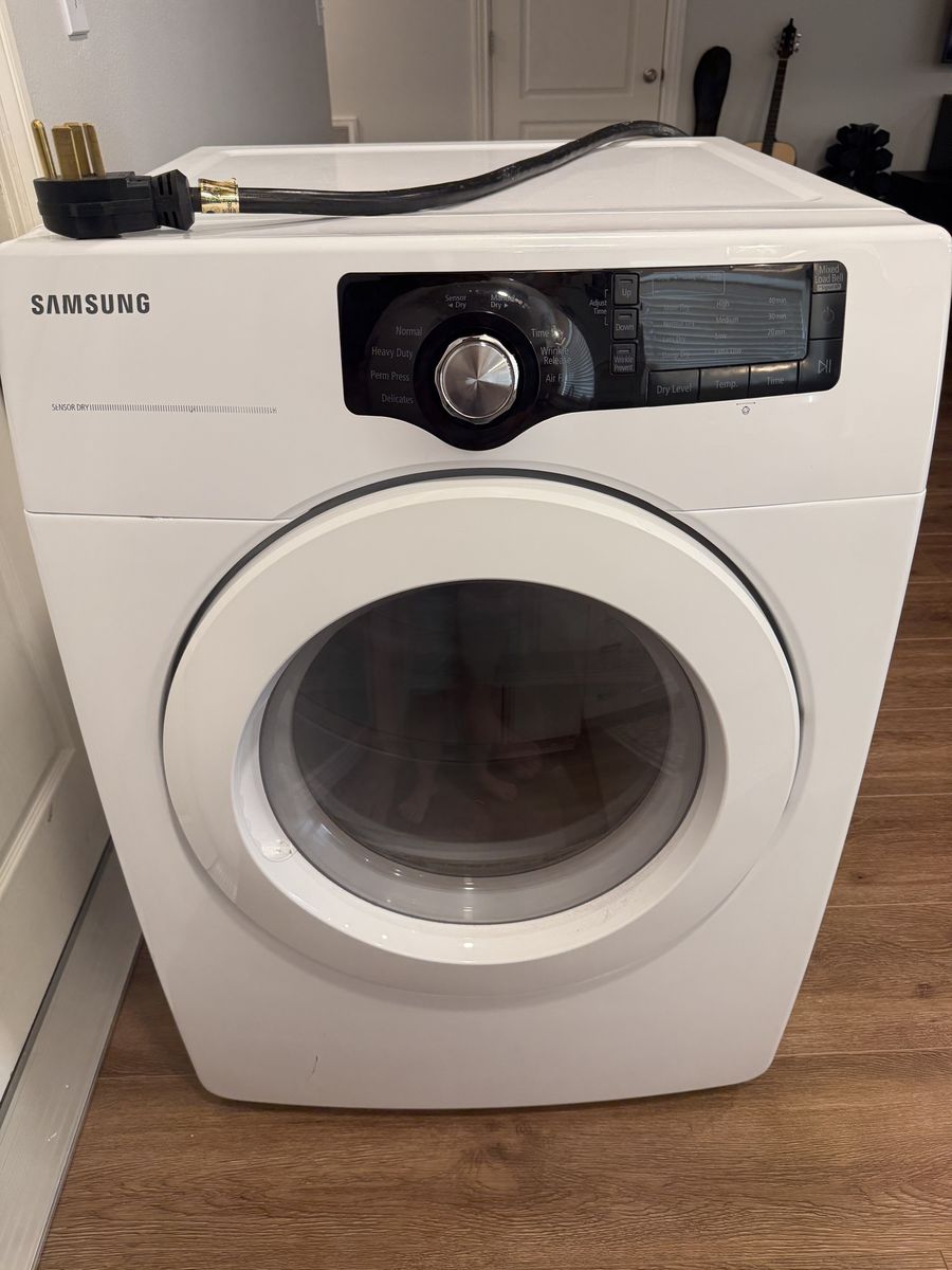 Samsung Electric Dryer White - Model DV210AEW