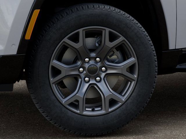 Main image 8