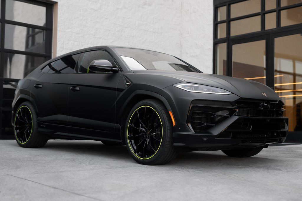 2026 Lamborghini Urus SE
