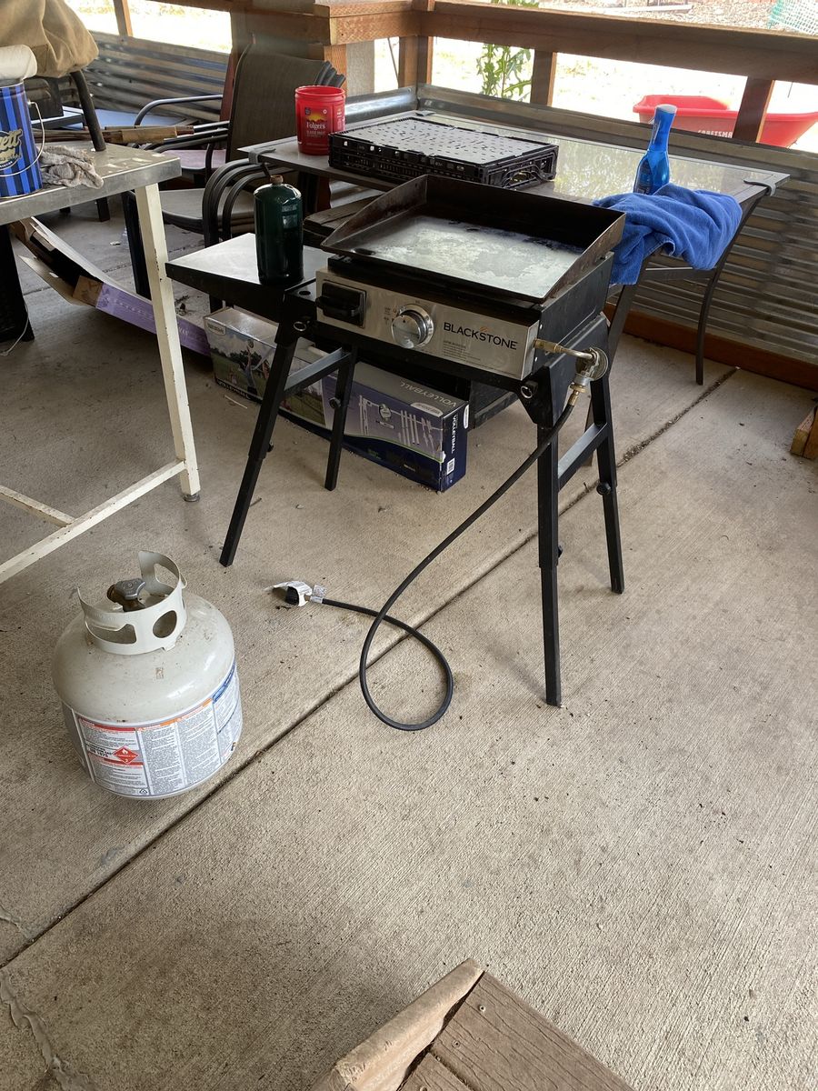 Blackstone 17” Griddle with stand