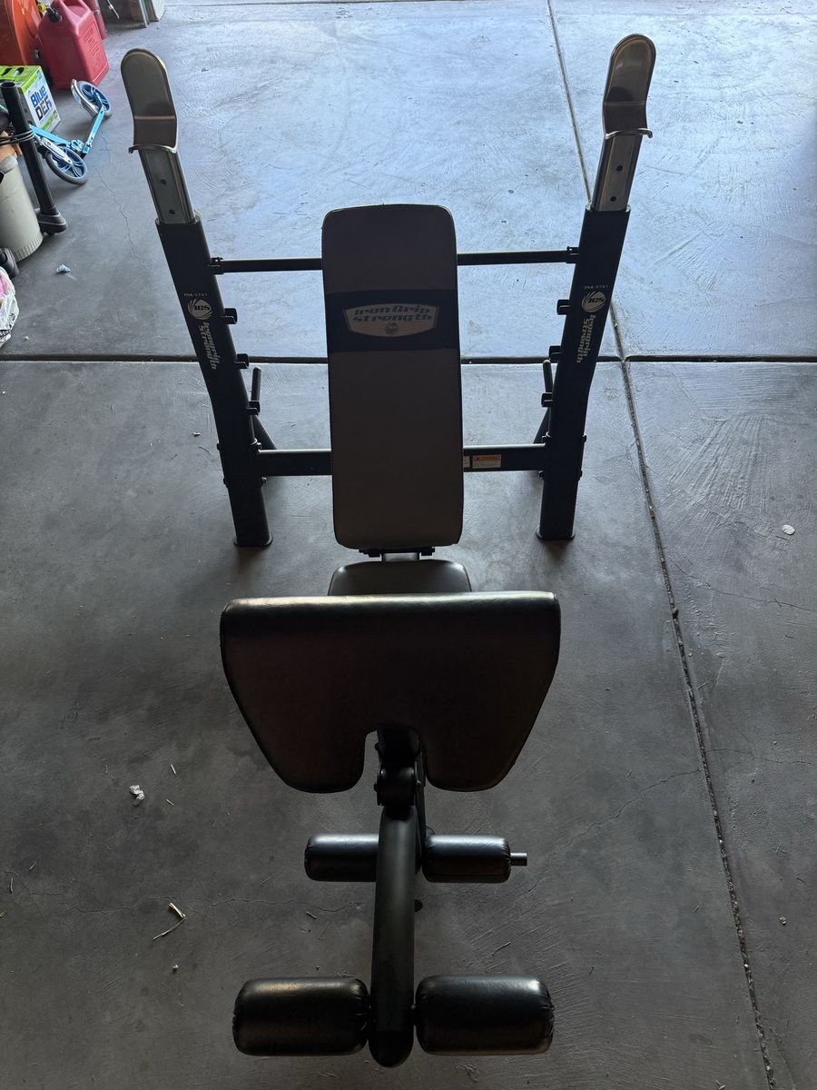 Weight bench