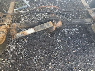 1996 Jeep Cherokee rear axle with differential