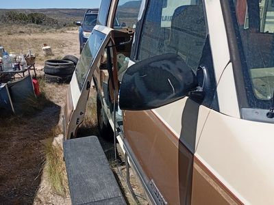 Parting out motor home several vehicle's