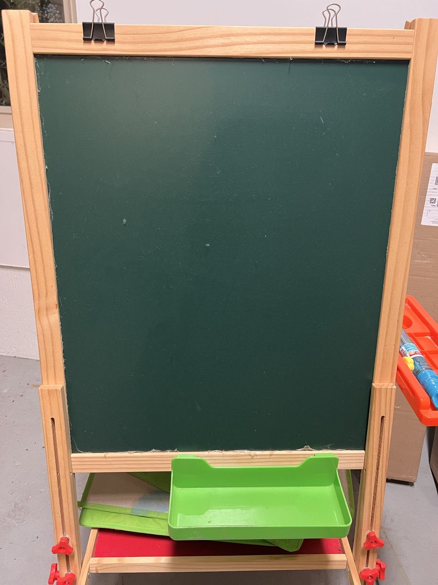 Main image 4