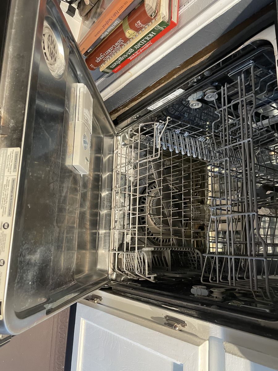 Maytag dishwasher