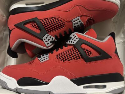 Jordan 4