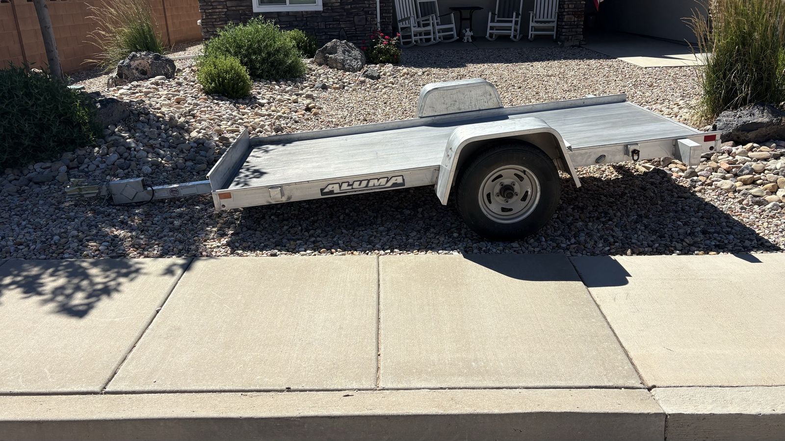 5410T Aluma tilt trailer