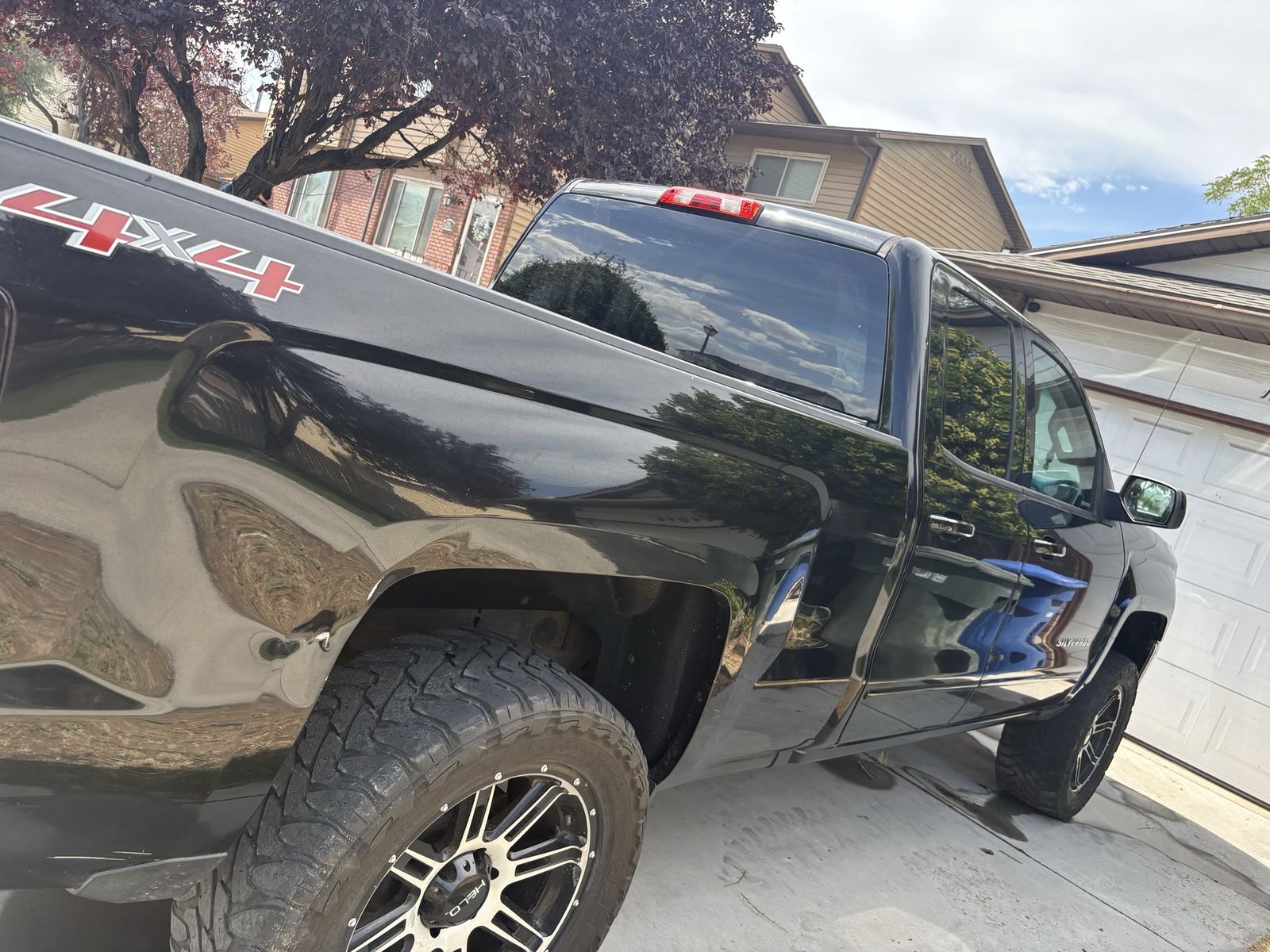 Chevrolet Silverado LT 4X4 Crew Cab Black Pickup Truck