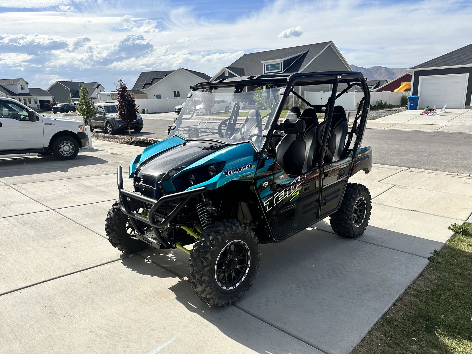 2023 Kawasaki Teryx4 S LE – Street Legal – Excellent Condition