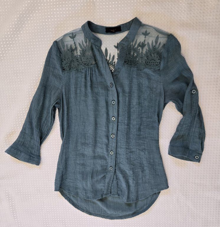 Teal Lace Detail Button Down Blouse Size S 3/4 Slv