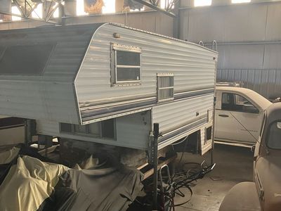 Truck bed camper