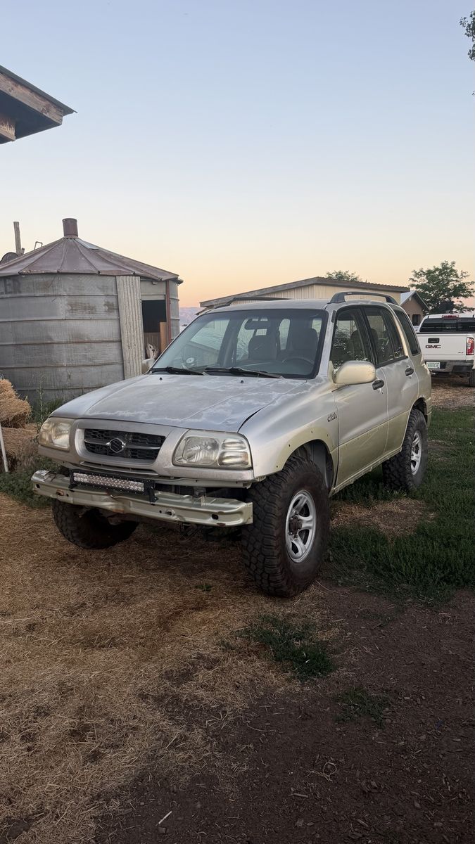 1999 Suzuki Grand Vitara 
