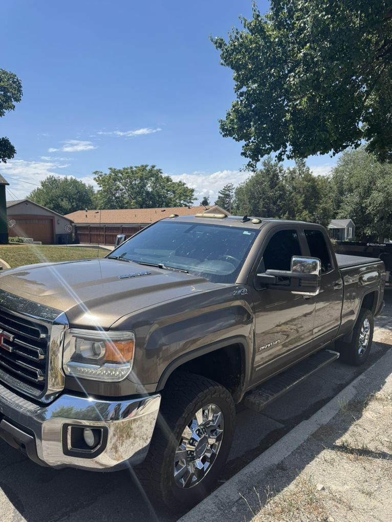 2015 GMC 2500 SLE1