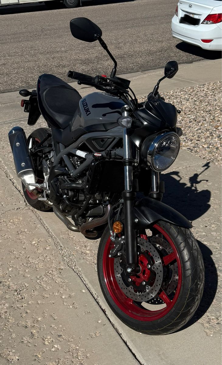 2023 Suzuki SV 650 Wolf Grey