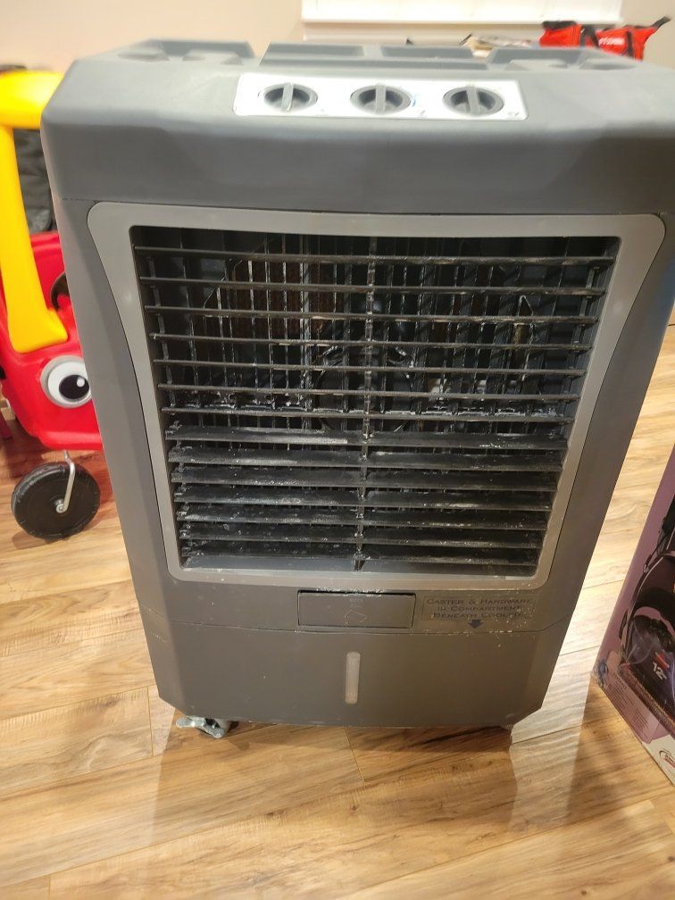 Hessaire evaporated cooler
