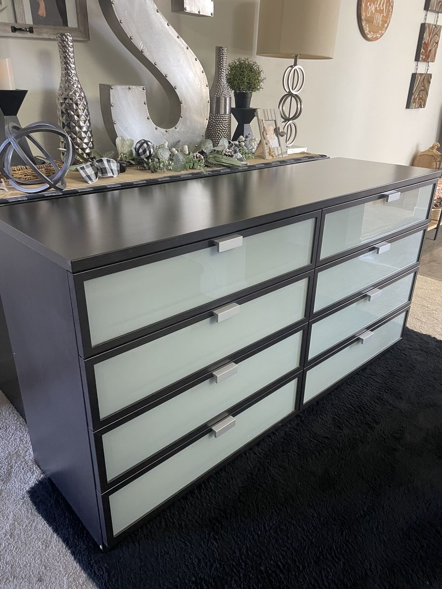 IKEA 8 Drawer Dresser frosted Glass