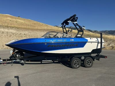 2021 Moomba Mondo 13 Passenger