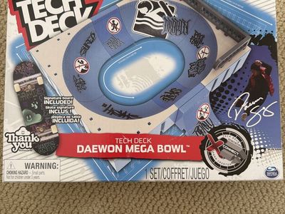 Tech Deck Daewon Mega Bowl