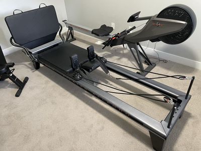 $1348 obo! *Pilates Aligned Dynamic CR1 Pro Reformer*
