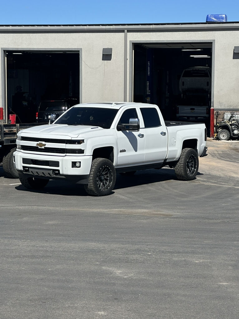 2015 Chevrolet Silverado 3500HD High Country