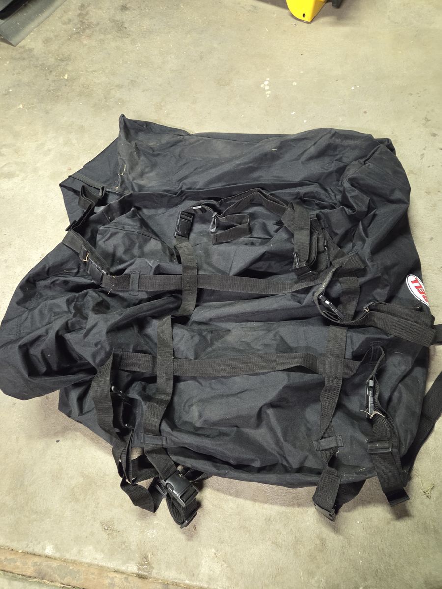 Bell roof rack cargo carrier