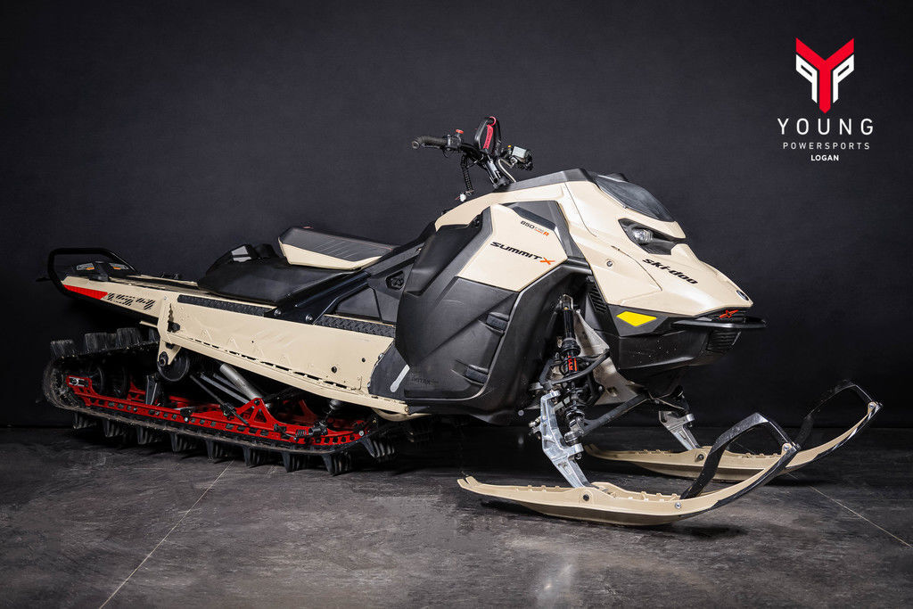 2024 Ski-Doo Summit® X® 850 E-TEC 154 SS H_Al Powder 3.0_10.25 Arctic