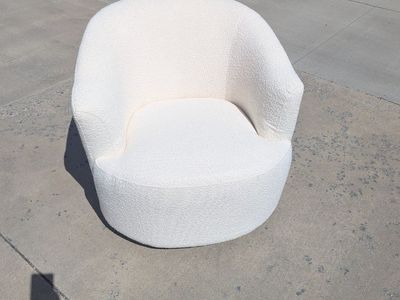 White Boucle Swivel Barrel Chair – New – Modern Style
