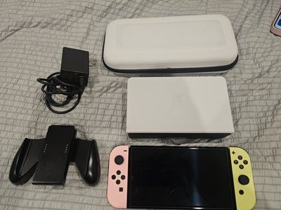 Nintendo switch OLED w/ grips