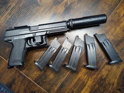 Novritsch SSX23 w/5 mags, Suppressor, Upgraded Barrel, Red-Dot Plate, Clip-in Holster