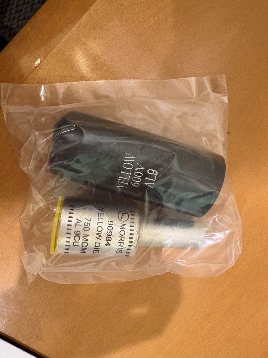 Morris Straight Solid Pin Terminal Connectors 750 MCM Awg Cable Reduce To 500 MCM Pin