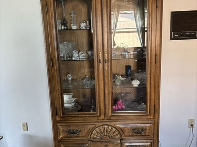 Thomasville China Cabinet
