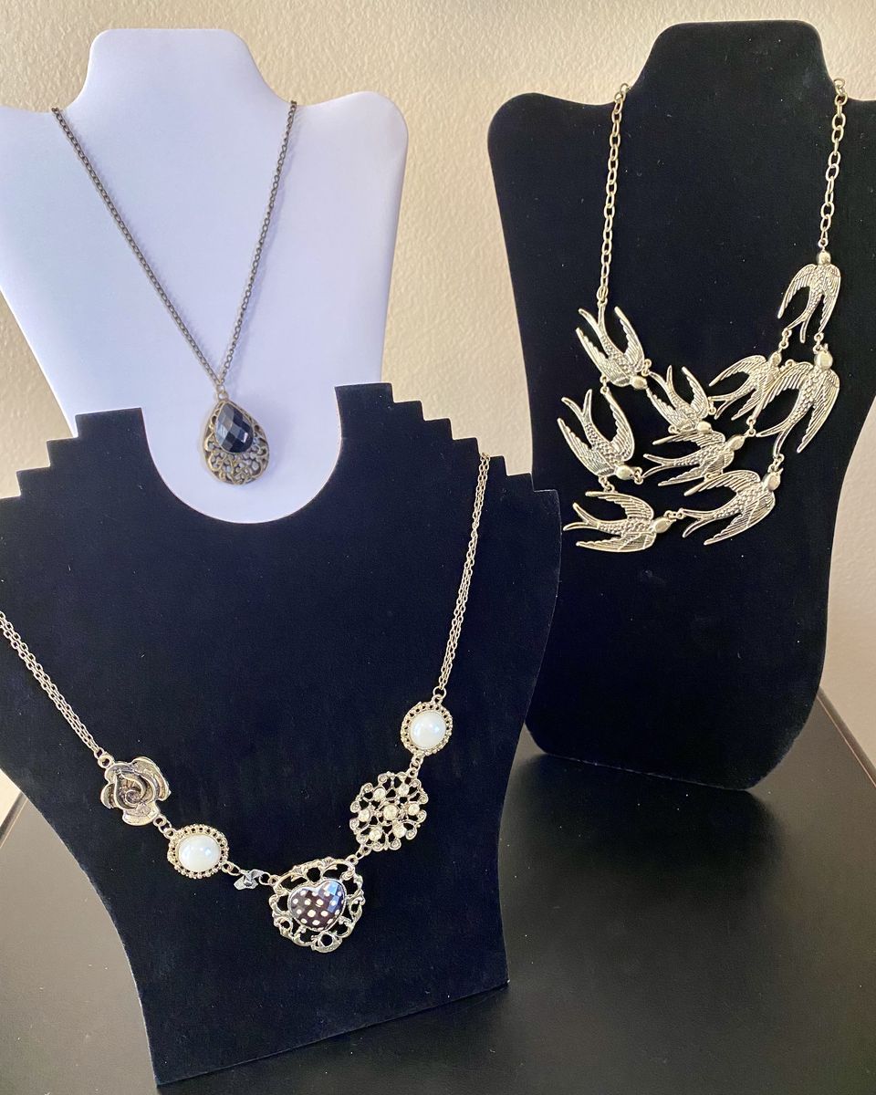NEW! Vintage Style Necklaces - Mixed Listing of 3 with Bird, Gemstone & Floral Charm Designs $10-$17 C PIX