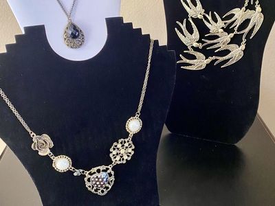 NEW! Vintage Style Necklaces - Mixed Listing of 3 with Bird, Gemstone & Floral Charm Designs $10-$17 C PIX
