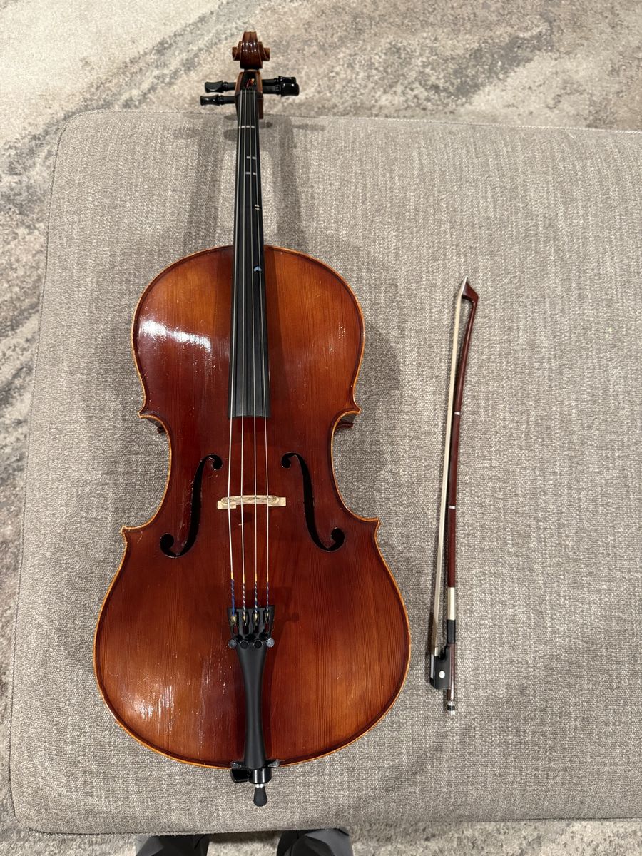 Beautiful 1/4 Cello