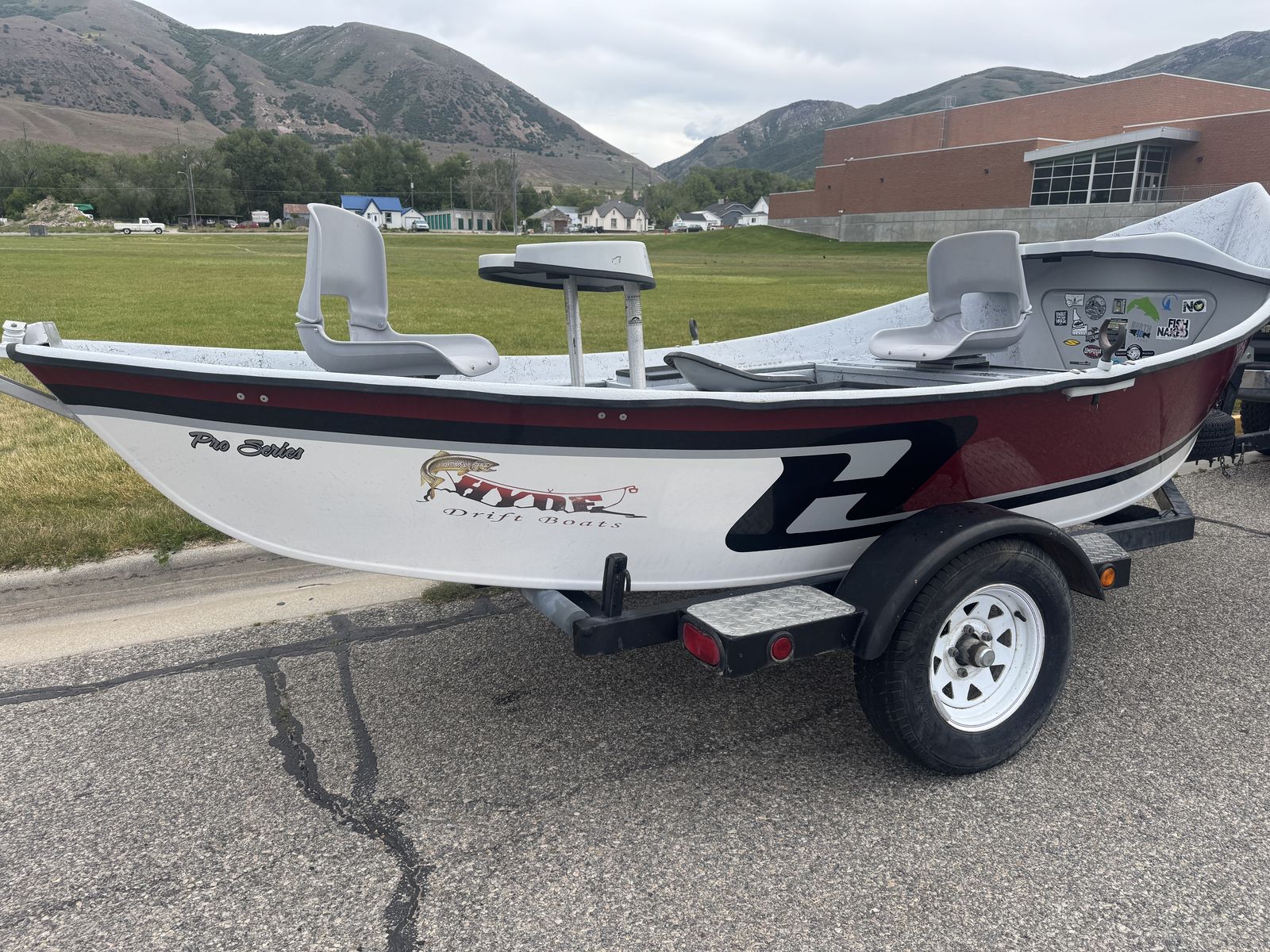 2010 Hyde drift boat