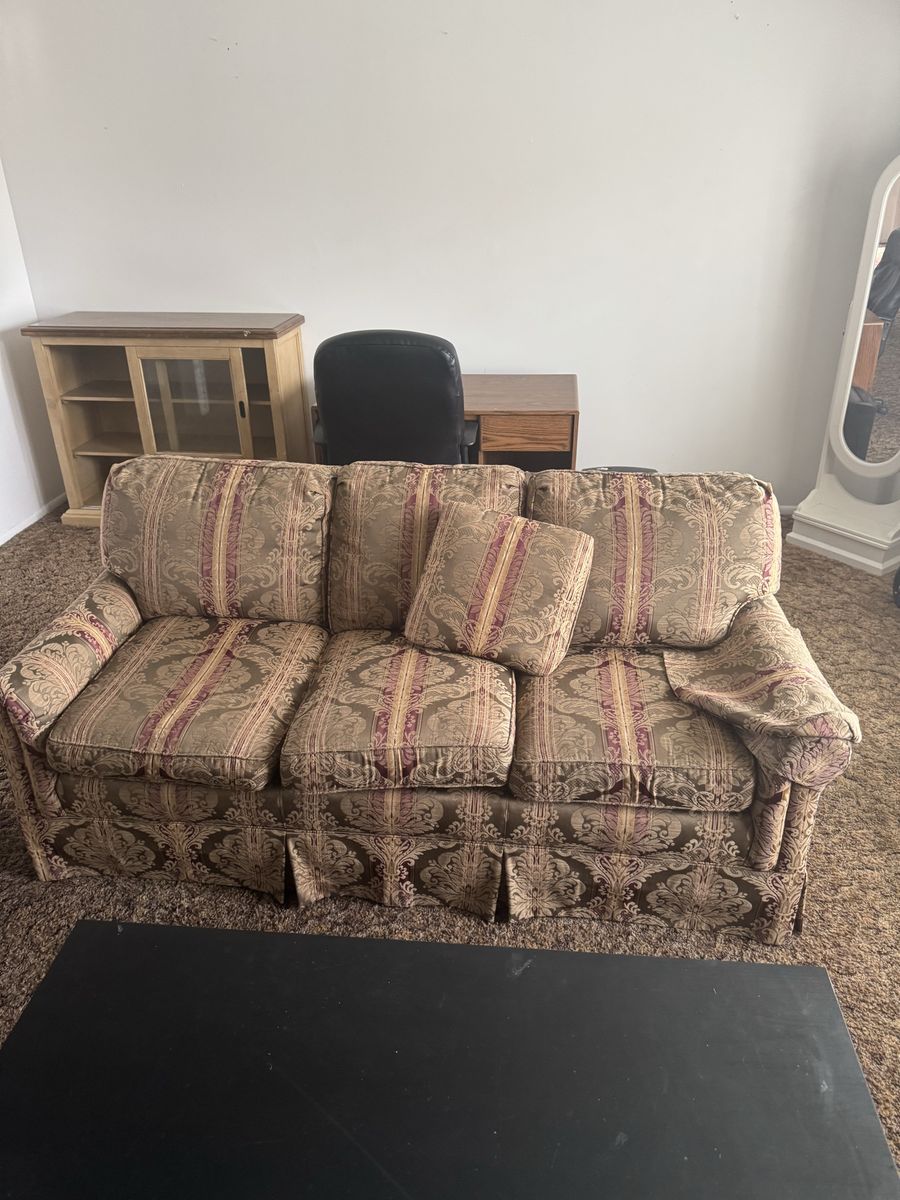 Traditional Patterned Fabric Couch with Matching Pillow