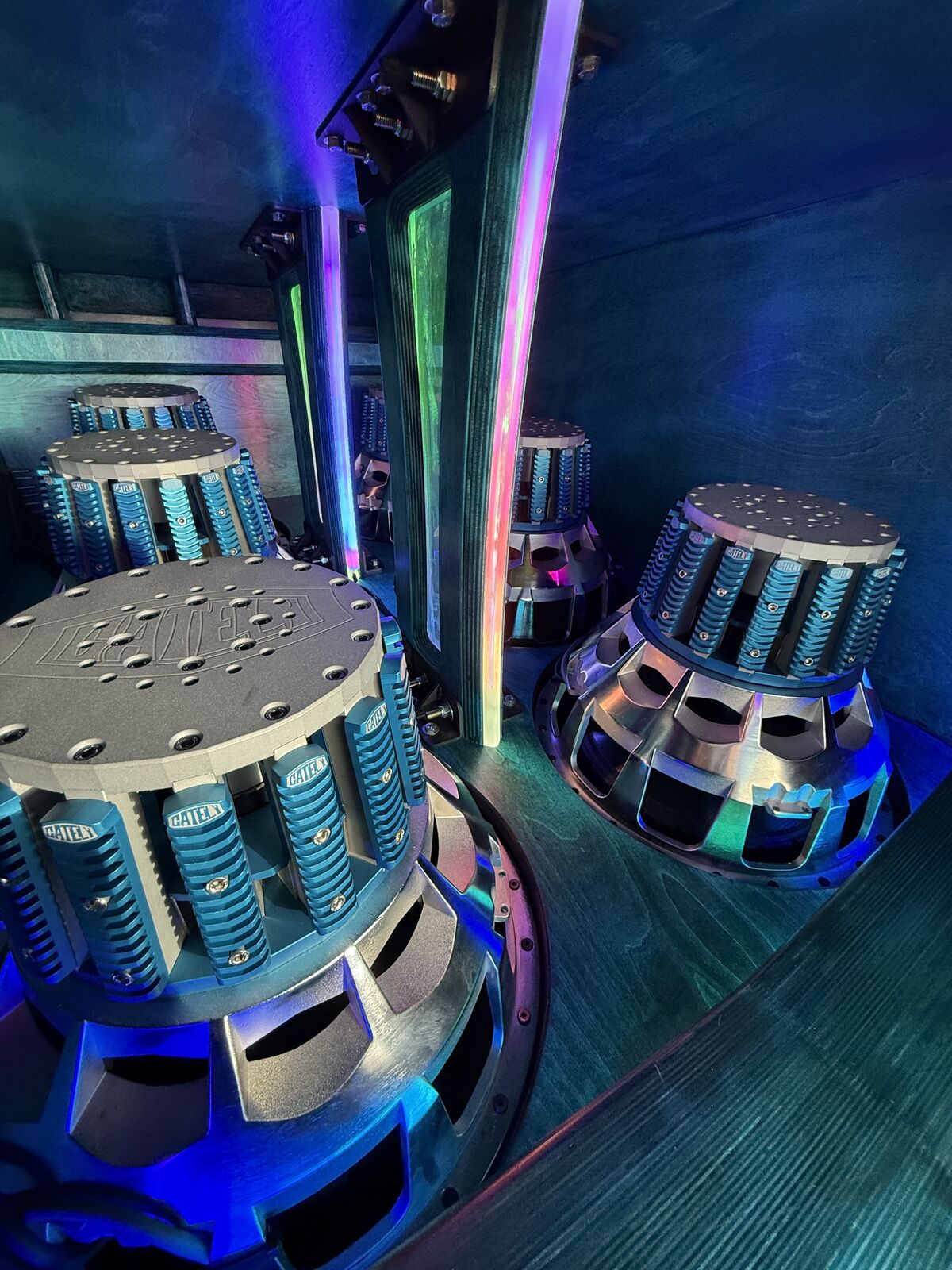 Any True Bassheads On Here?