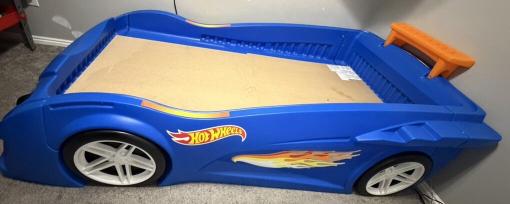Hot Wheels Car Bed