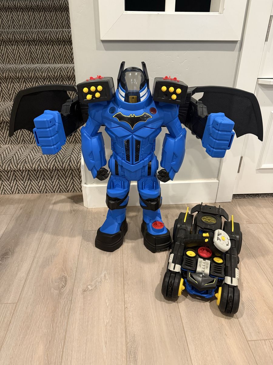 Imaginext DC Super Friends Batman XL Robot & Batmobile  RC car Toy Set