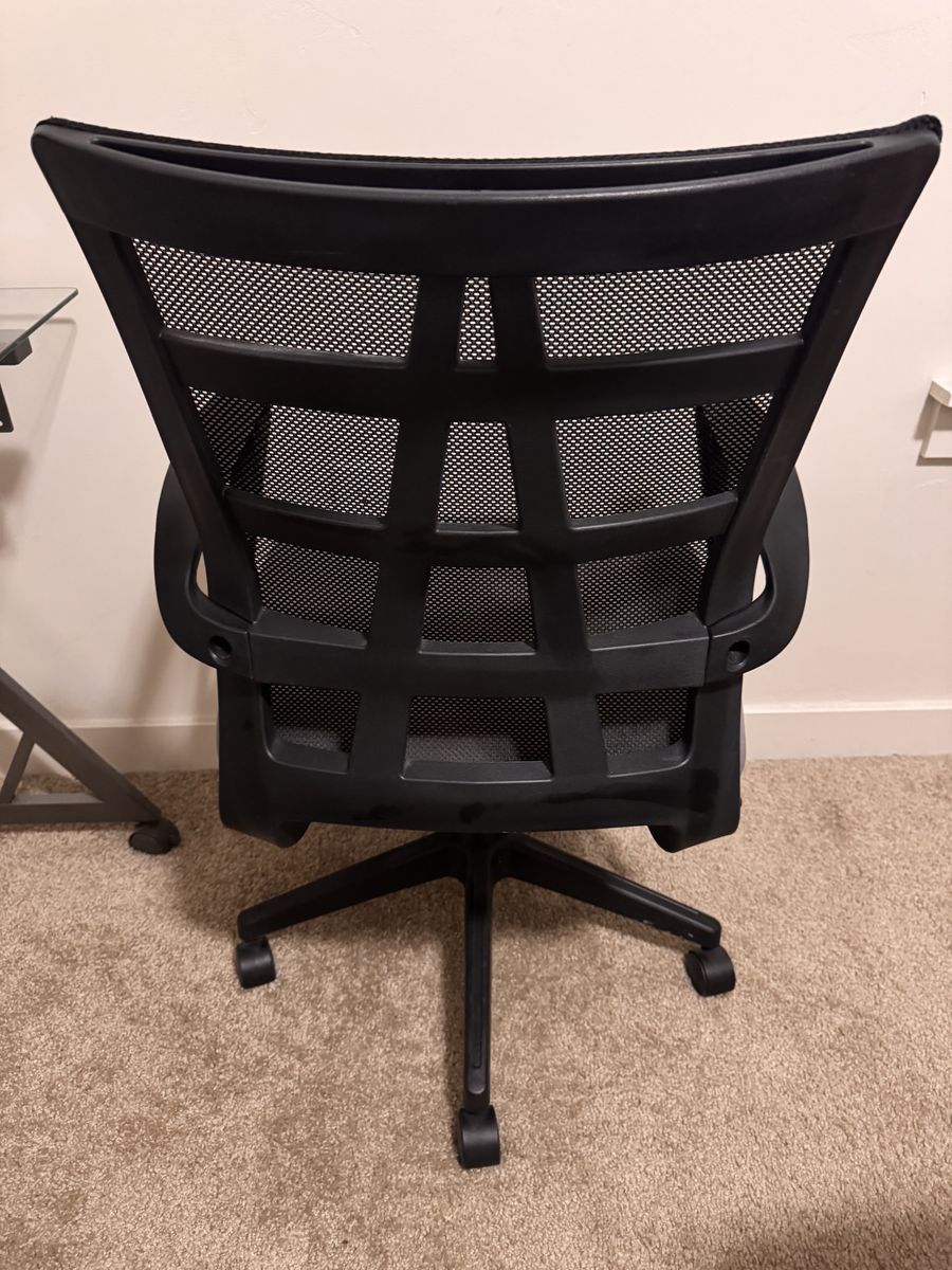 Office Chair – Mesh Back, Adjustable