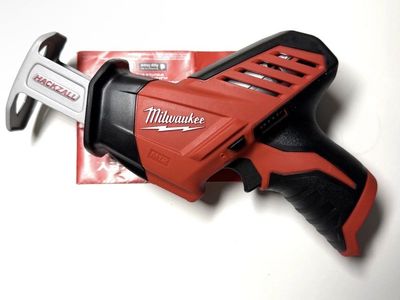 Milwaukee M12 HACKZALL 2420-20 Cordless Reciprocating Saw (Tool Only)