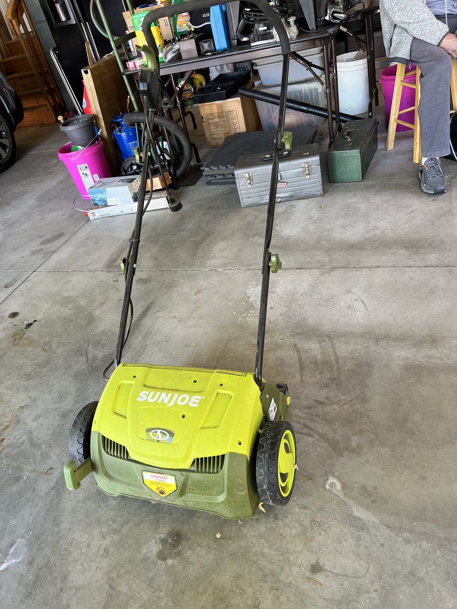 Sunjoe Electric De-Thatcher with Scarifier