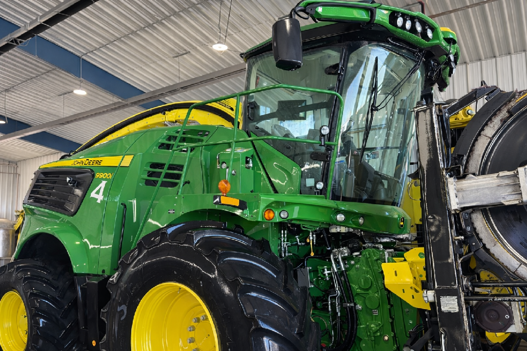 2024 John Deere 9900