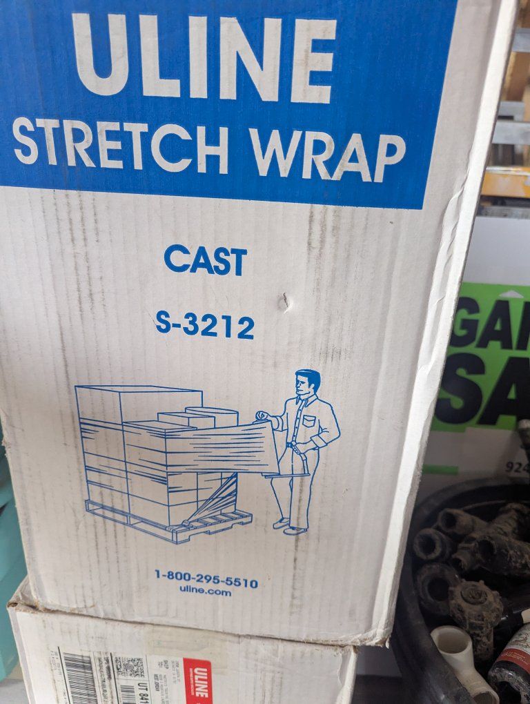 Uline S-3212 Cast Stretch Wrap, 18" x 2000', 60 Gauge, 4 Rolls/Case