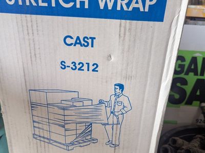 Uline S-3212 Cast Stretch Wrap, 18" x 2000', 60 Gauge, 4 Rolls/Case