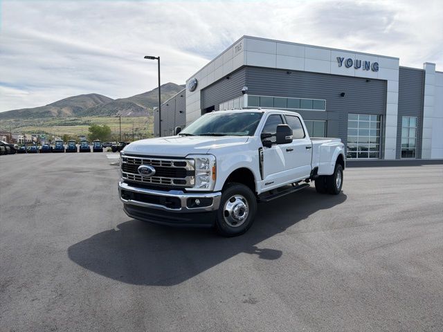 2026 Ford F-350 Super Duty XLT